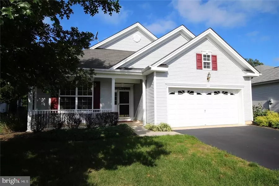 24 POND VIEW CIR, Barnegat, NJ 08005