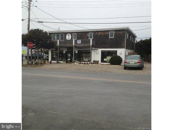 35 4TH ST, Barnegat Light, NJ 08006