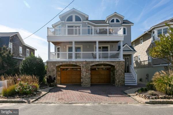 22 N 9TH ST, Surf City, NJ 08008