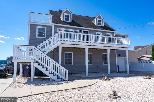 114 E SCHUYLKILL RD, Tuckerton, NJ 08087