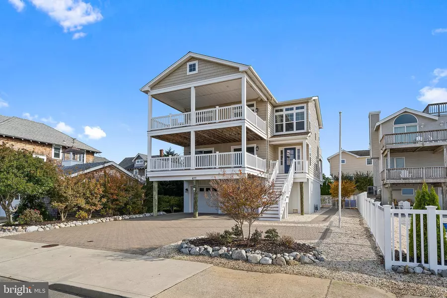 411 S BAY AVE S, Beach Haven, NJ 08008