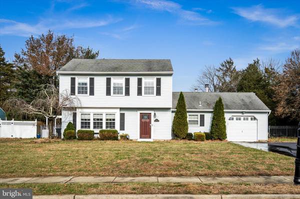 91 ROLLING HILLS CT, Toms River, NJ 08755