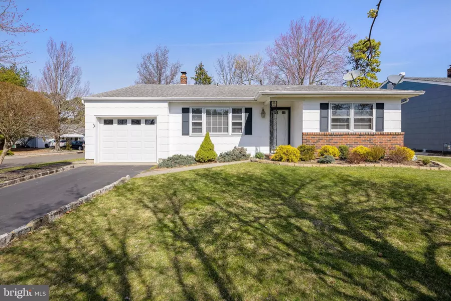 20 KILLINGTON RD, Toms River, NJ 08757