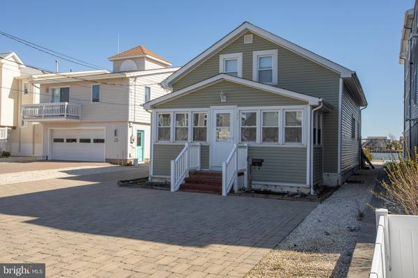 237 W 27TH ST, Ship Bottom, NJ 08008