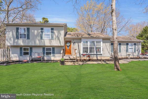 200 SNIPE RD, Lanoka Harbor, NJ 08734