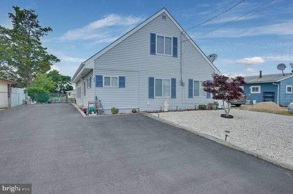 42 LAKE HURON DR, Tuckerton, NJ 08087