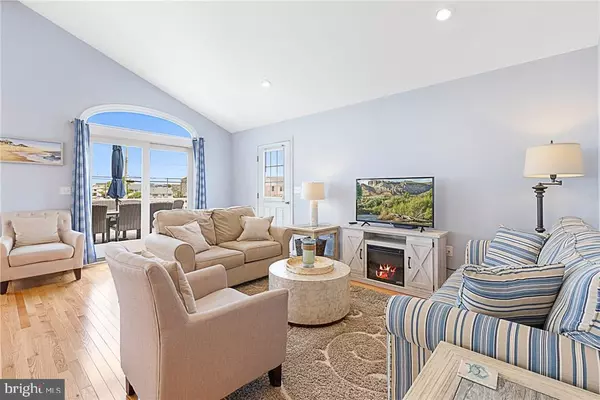 Surf City, NJ 08008,302 N 4TH ST