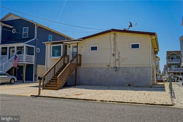 39 MITZIE LN, Manahawkin, NJ 08050