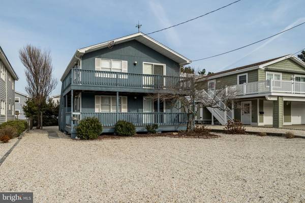 21 S 3RD ST, Surf City, NJ 08008