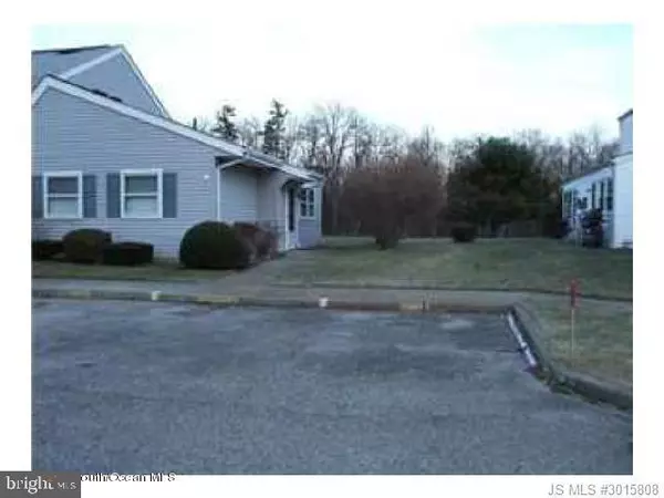 Barnegat, NJ 08005,9 MEDITERRANEAN CT