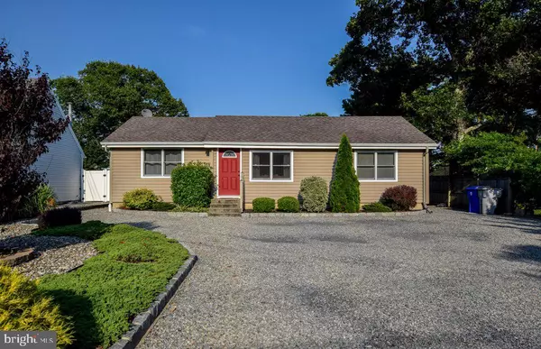 3 CROWDER DR, Toms River, NJ 08753