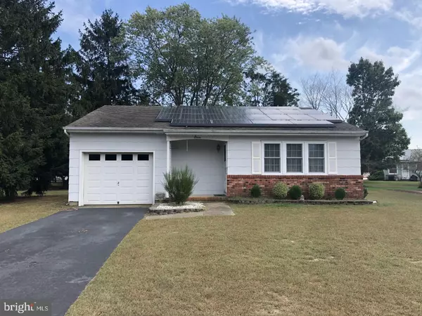 11 HAMPSHIRE CT, Toms River, NJ 08757