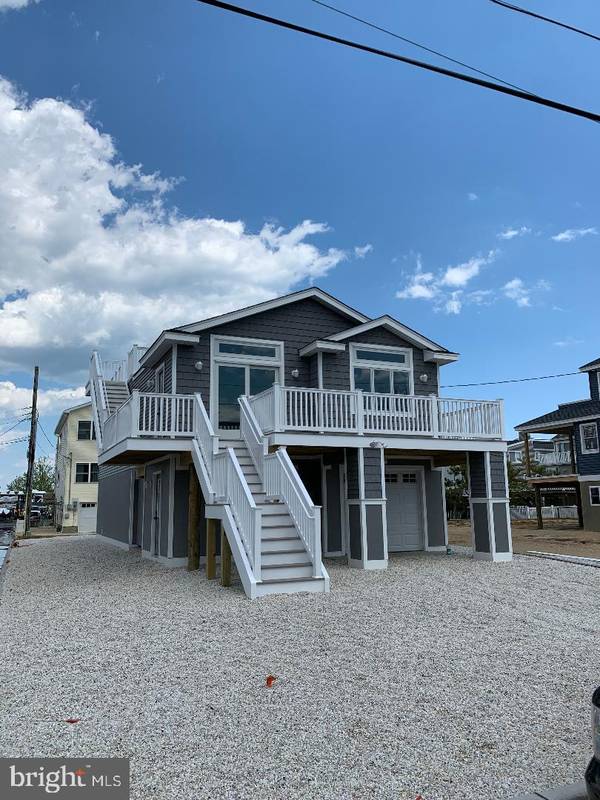 319 S 2ND STREET, Surf City, NJ 08008