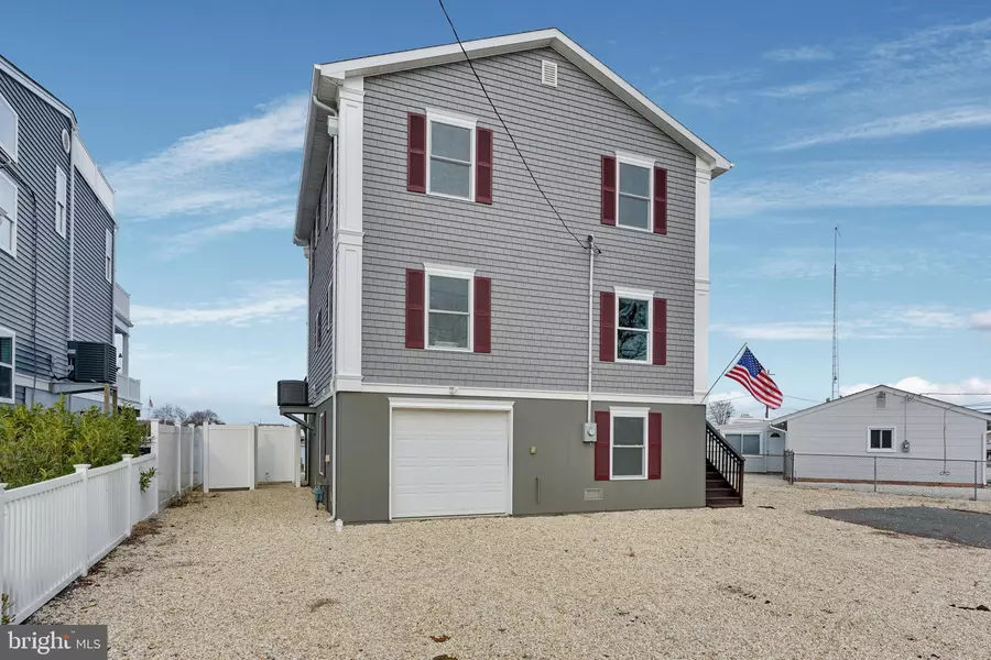 219 BAYSHORE DR, Barnegat, NJ 08005