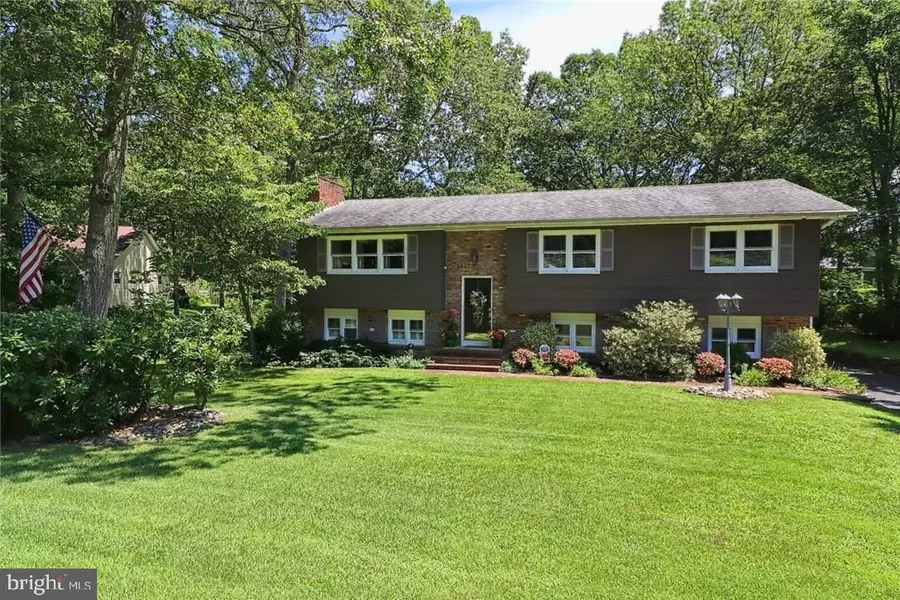 571 LANLAC DR, Lanoka Harbor, NJ 08734