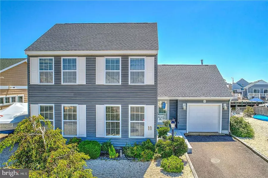 11 DIANE RD, Manahawkin, NJ 08050