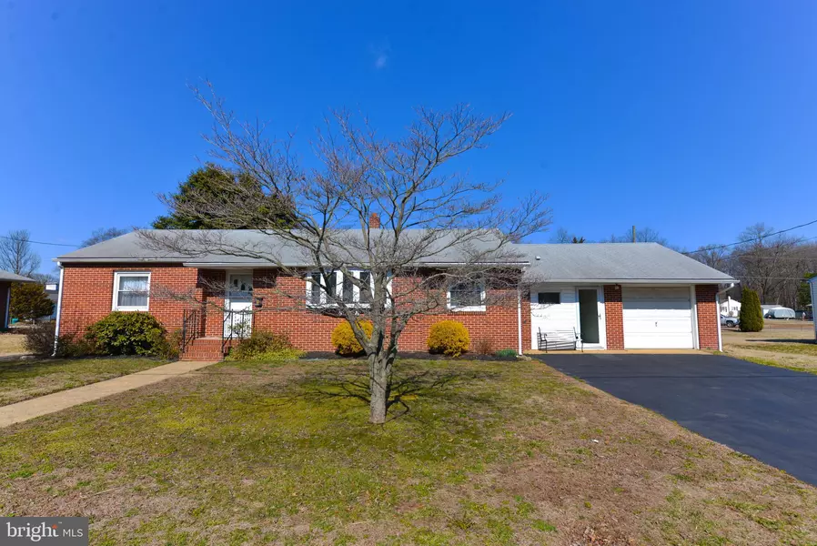 30 HERON AVE, Pennsville, NJ 08070