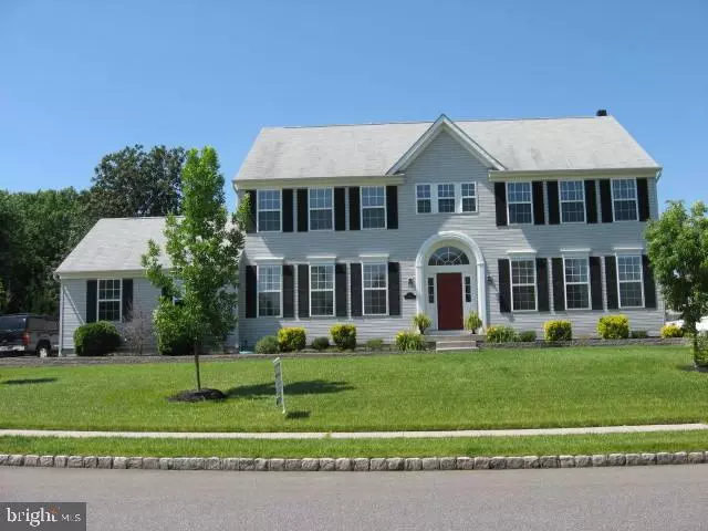 4 LANTERN LN, Woodstown, NJ 08098