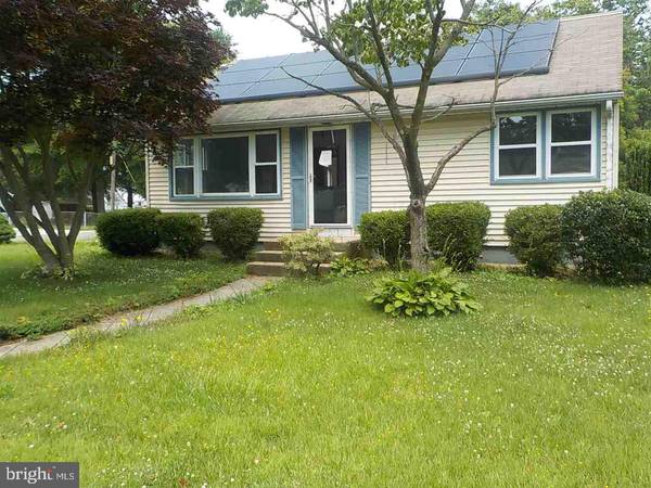 153 DELAWARE DR, Pennsville, NJ 08070