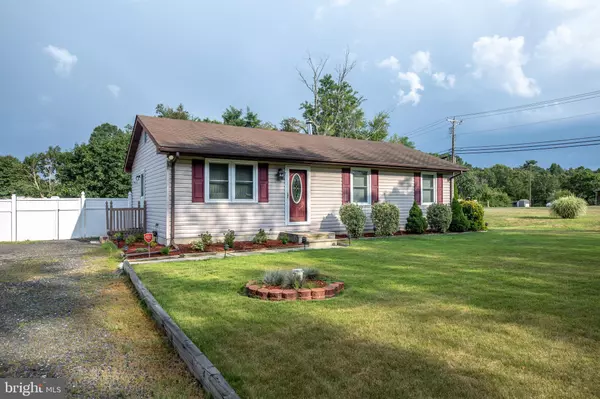 Elmer, NJ 08318,4 MENDES AVE