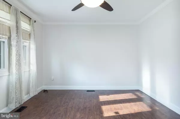 Elmer, NJ 08318,4 MENDES AVE