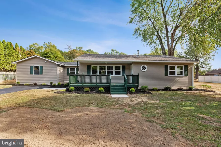 18 SYCAMORE RD, Pennsville, NJ 08070