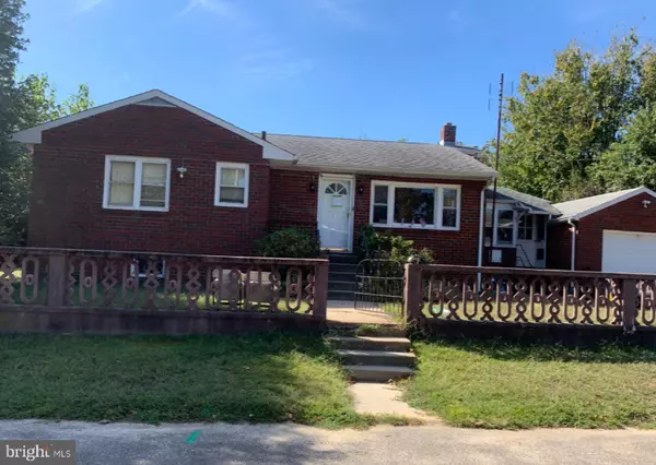 94 GROVE ST, Penns Grove, NJ 08069