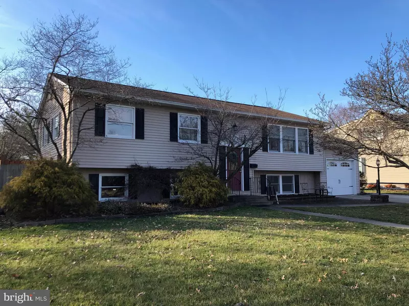 100 GRANDVIEW DR, Pilesgrove, NJ 08098