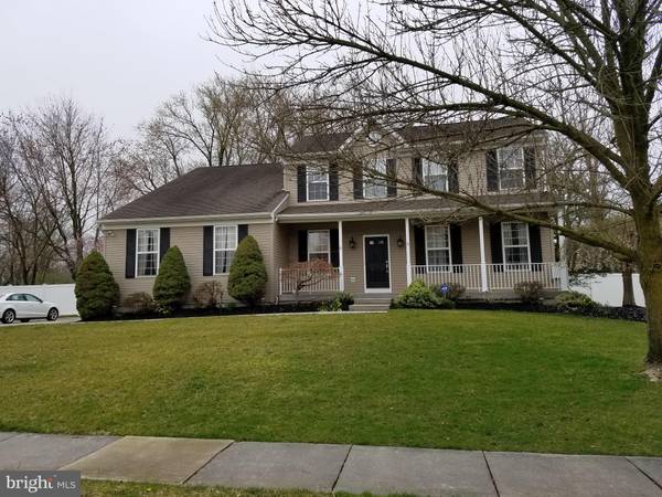 6 LANTERN LN, Woodstown, NJ 08098