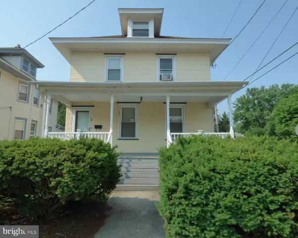 Penns Grove, NJ 08069,46 RAILROAD AVE