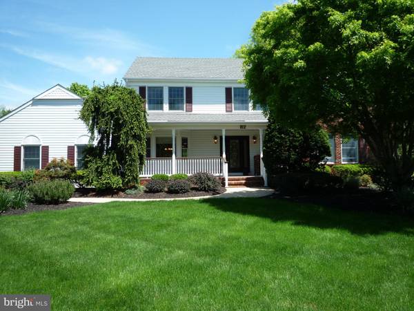 82 BERKLEY AVE, Belle Mead, NJ 08502