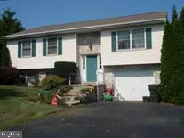 22 CURTIS DR, East Berlin, PA 17316