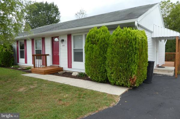 Littlestown, PA 17340,527 LAKEVIEW CIR