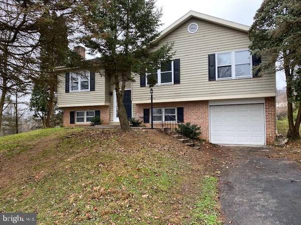 212 MICHAEL DR, Reading, PA 19608