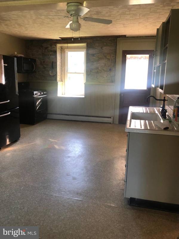 Macungie, PA 18062,7 SAINT PETERS RD