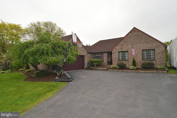 652 OLD STATE RD, Oley, PA 19547