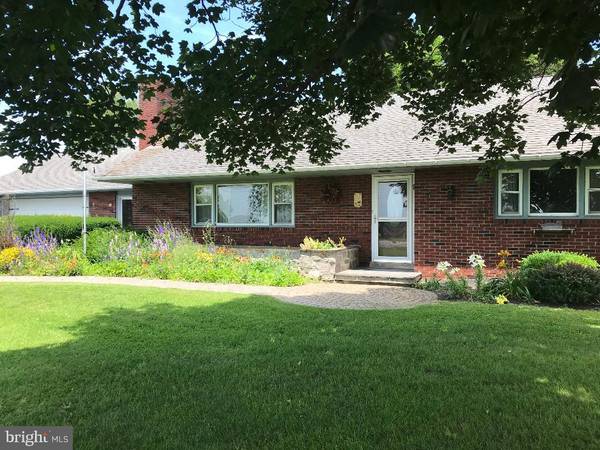 32 REHRERSBURG RD, Richland, PA 17087