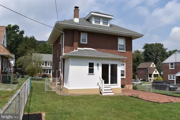 Reading, PA 19606,13 W 35TH ST