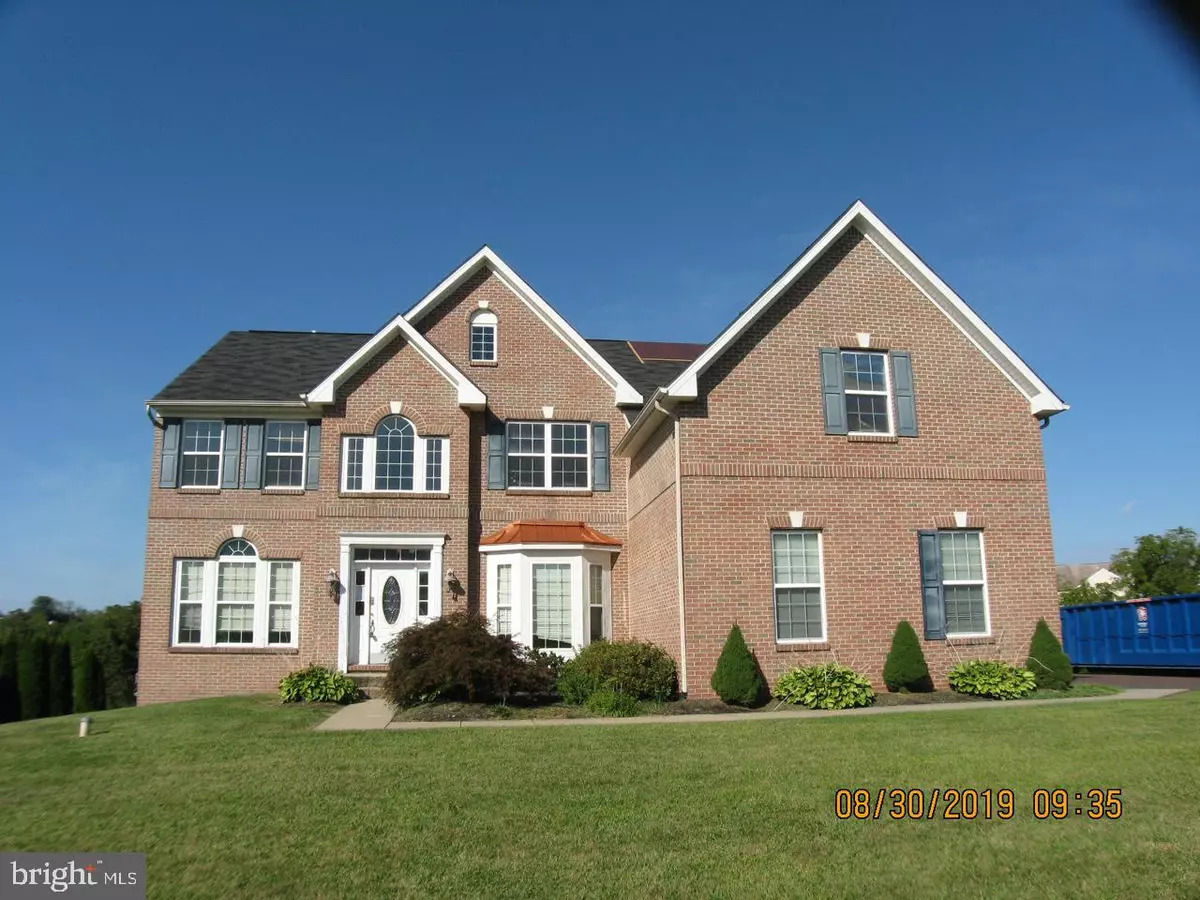 Douglassville, PA 19518,211 GREEN MEADOW DR