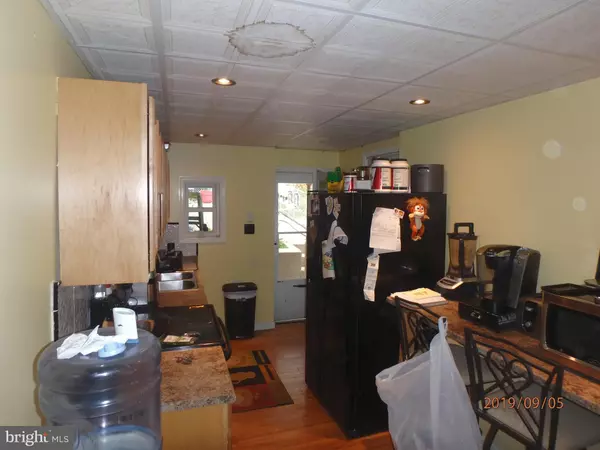 Reading, PA 19604,233 LINDEN ST