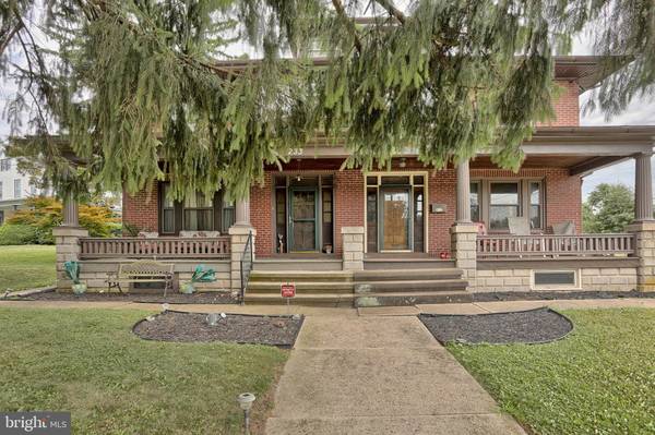 233 E WYOMISSING AVE, Mohnton, PA 19540