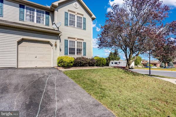 100 BAINBRIDGE CIR, Reading, PA 19608