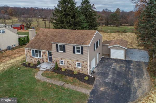 2226 HOPEWELL RD, Elverson, PA 19520