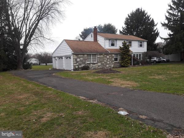 952 GEORGES LN, Warminster, PA 18974