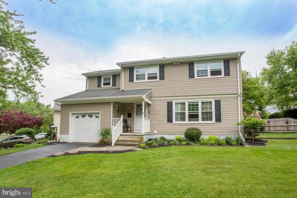 210 PARKWAY CIR, Fairless Hills, PA 19030