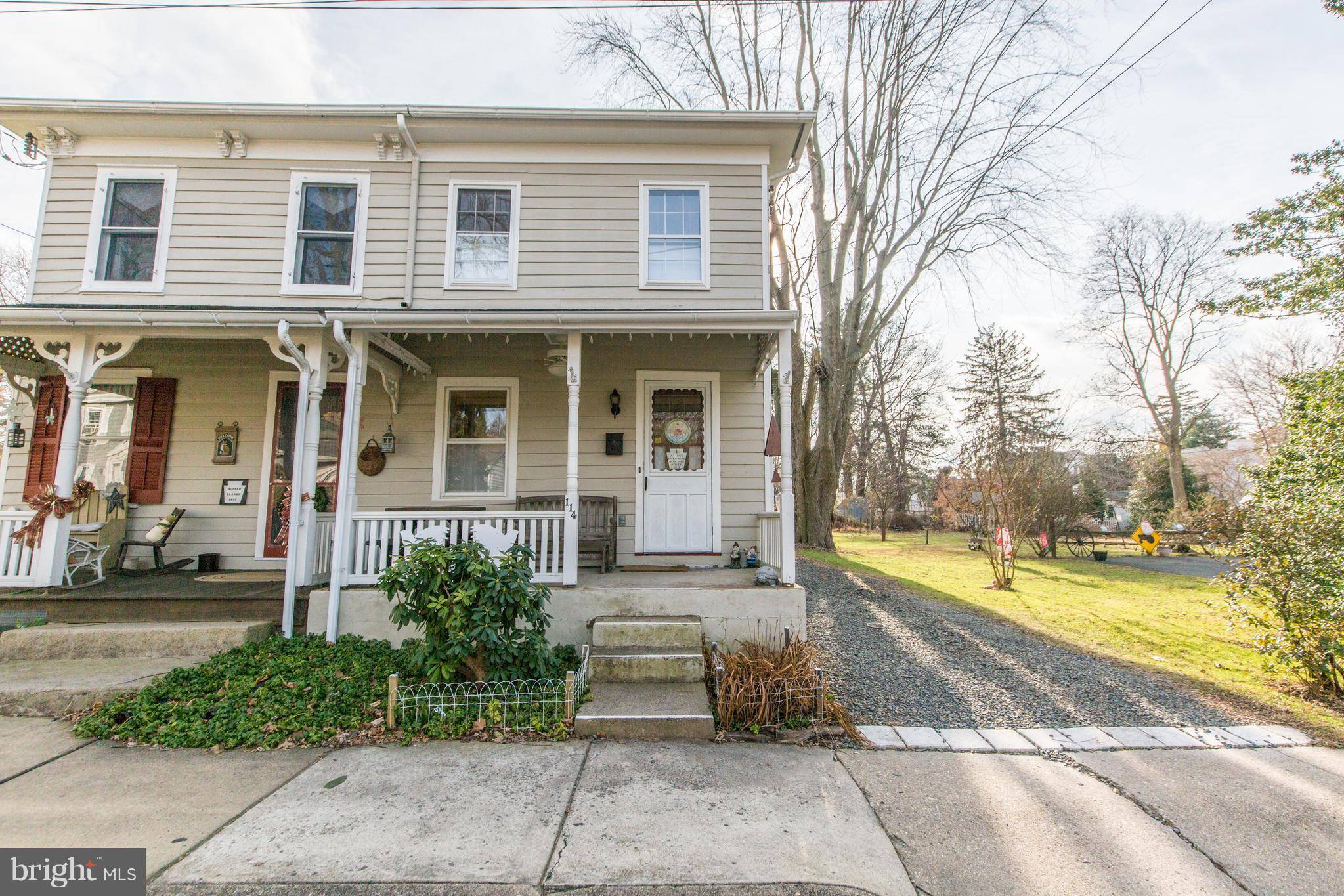 114 E JEFFERSON ST, Newtown, PA 18940