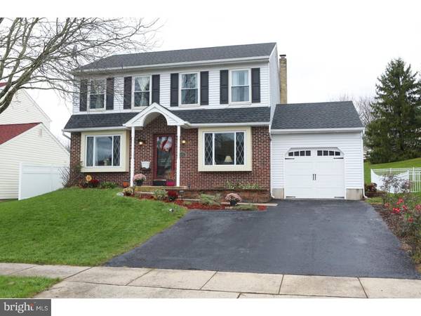 455 DORCHESTER LN, Perkasie, PA 18944