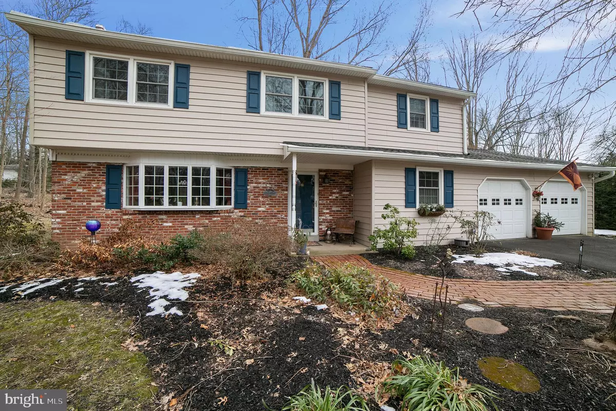 Doylestown, PA 18902,3964 FOREST DR