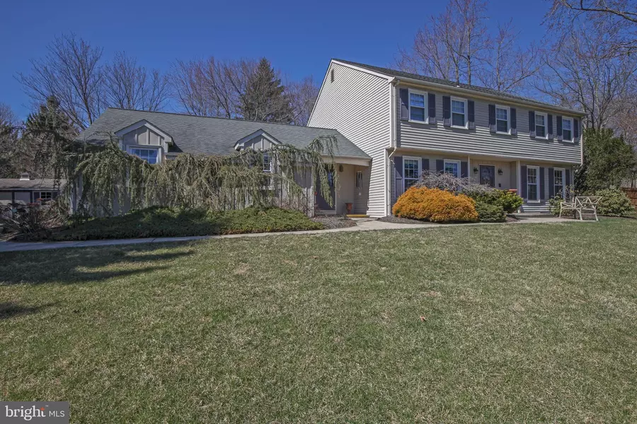 1 PINE MILL CIR, Doylestown, PA 18901