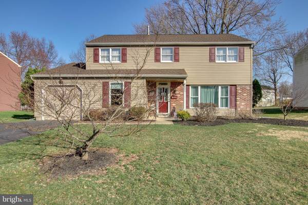 521 SPENCER LN, Warminster, PA 18974